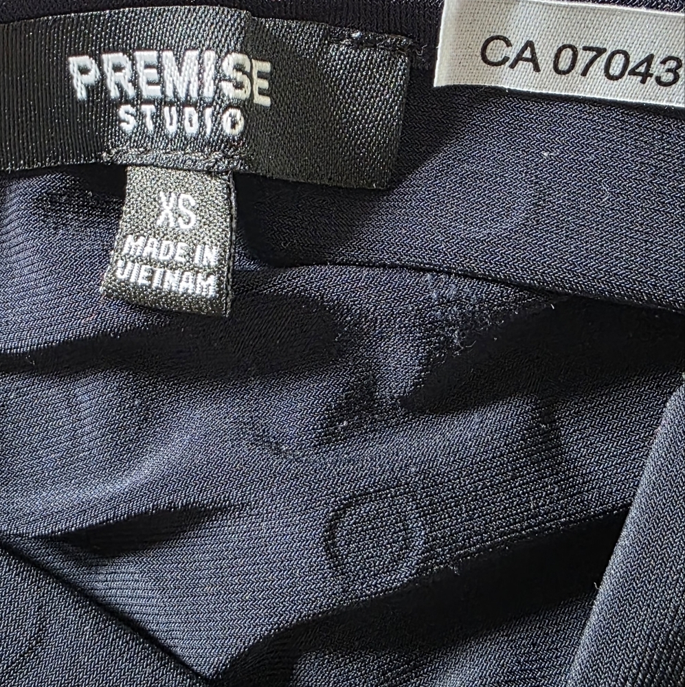 Premise Studio Midnight Blue Top With Rivets - Picture 6 of 7